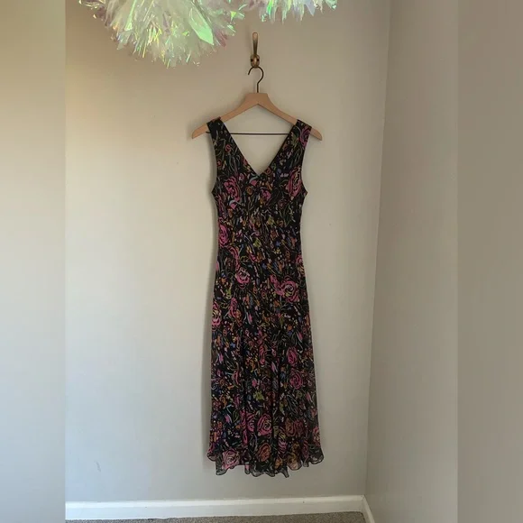 Talbots 100% Silk Moody Floral Dress Size 12 - Picture 2 of 6